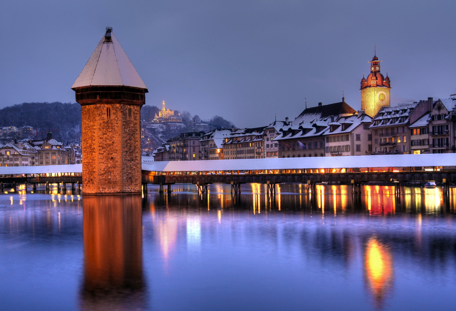 Foto Mercatini Di Natale Lucerna.I Mercatini Di Natale Tipici Della Svizzera Da Lucerna A Zurigo Siviaggia