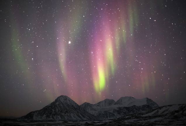 Aurora boreale sulle Alpi, le origini del raro fenomeno