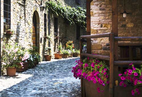 Castell Arquato Borgo Medievale Intatto Tra I Piu Belli D Italia Foto 1 Di 7 Siviaggia