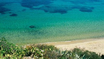 Le 10 spiagge più blu d’Italia. Ecco la classifica di Legambiente