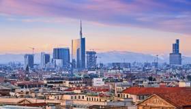 Ghost Tour: i turisti cercano fantasmi tra i monumenti di Milano