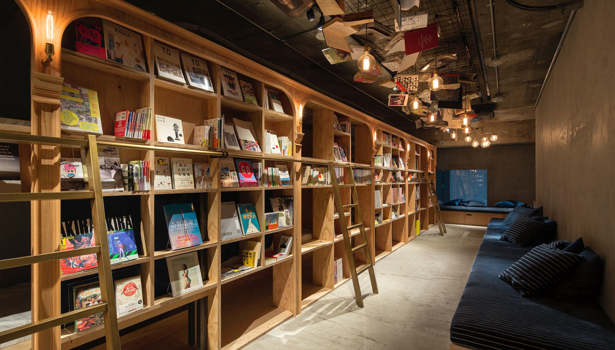 Libreria Samarcanda - TOKYO TUTTO L'ANNO. VIAGGIO SENTIMENTALE