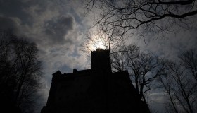 Una notte nel castello di Dracula: il concorso di Airbnb per Halloween