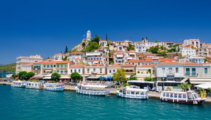 Porto di Poros in Grecia