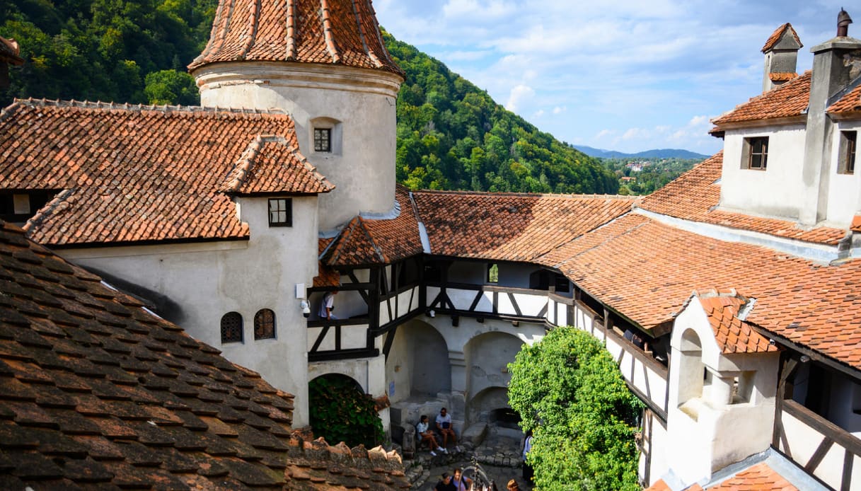 Il cortile del castello di Bran che potrebbe aver ispirato quello di Dracula