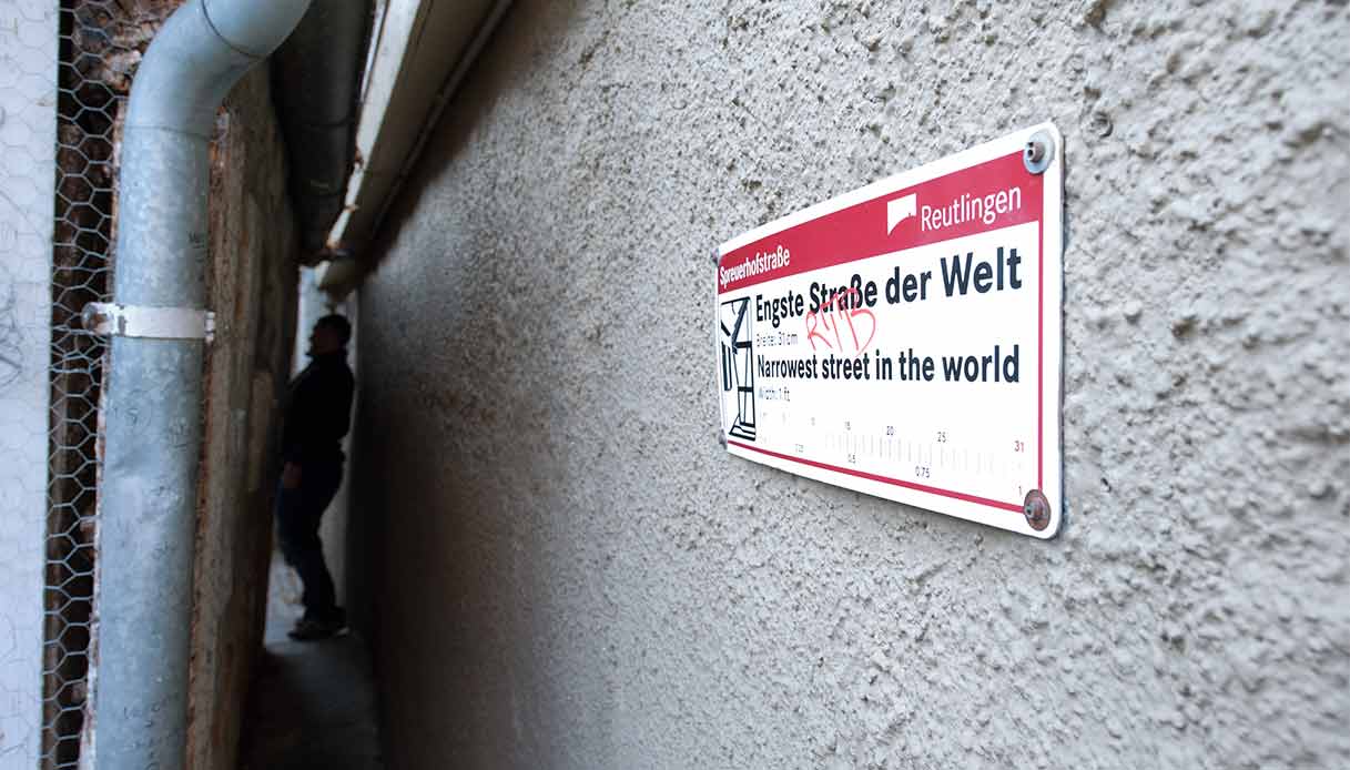 Spreuerhofstrasse-strada-piu-stretta-mondo