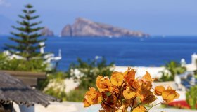 Panarea, perla italiana e una delle più belle del Mediterraneo