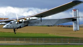L’aereo Solar Impulse 2 ha attraversato il Pacifico senza carburante