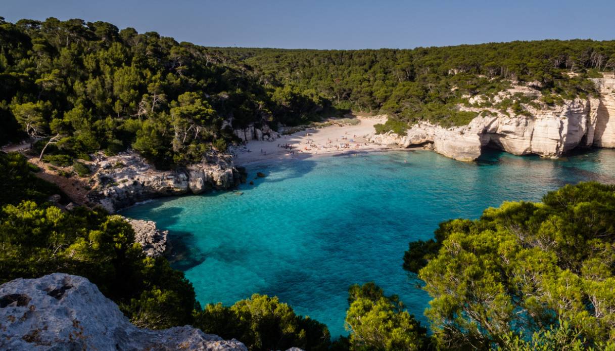 Cala Mitjana, Minorca