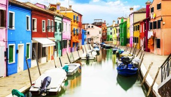 Le 20 città più colorate del mondo, da Burano a Copenhagen