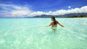 Vivere al mare rende più giovani: lo dice la scienza