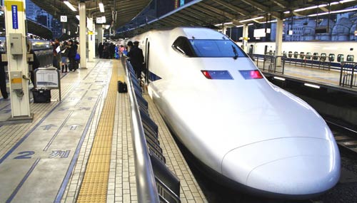 treno-Shinkansen-giappone-w