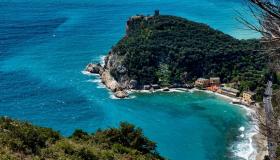 Spiagge naturiste in Liguria, le baie più belle dove vivere una vacanza in libertà