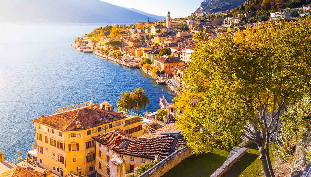 Vista splendida su Toscolano Maderno, affacciato sul lago di Garda