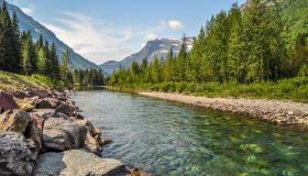 Perché fare il bagno nei fiumi non è sempre una buona idea