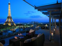 Shangri la - La Rooftop Lounge