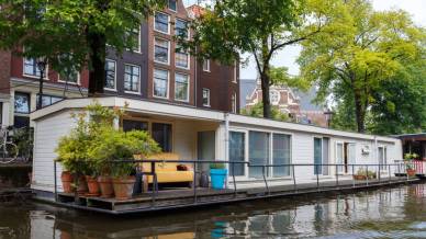 Dormire sulla barca ad Amsterdam : ecco cosa devi sapere