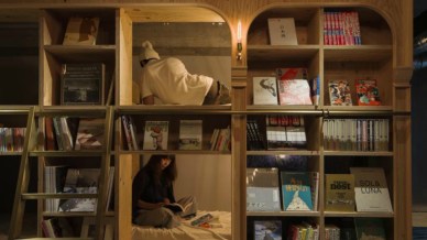 A Tokyo nasce la libreria dove puoi anche dormire