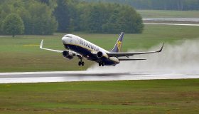 Ryanair, offerte low cost da Roma e Milano a partire da 5 euro