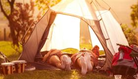 5 consigli per dormire comodi in tenda