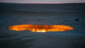 La Porta dell’Inferno, l’incredibile storia della voragine di fuoco nel deserto