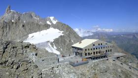 Monte Bianco: dormire in un rifugio con la stanza tutta per sé a 3mila metri