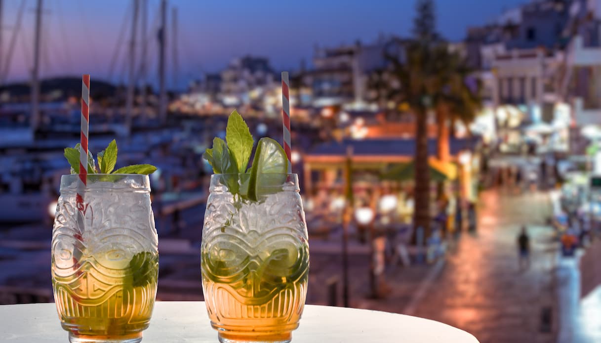 Due cocktail a Mykonos