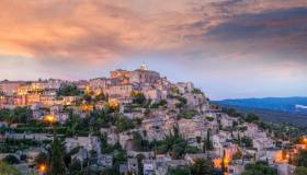 Gordes: incantevole borgo nel cuore della Provenza