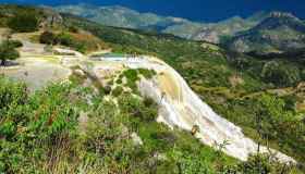 Hierve el Agua: la cascata messicana “vittima” di un incantesimo