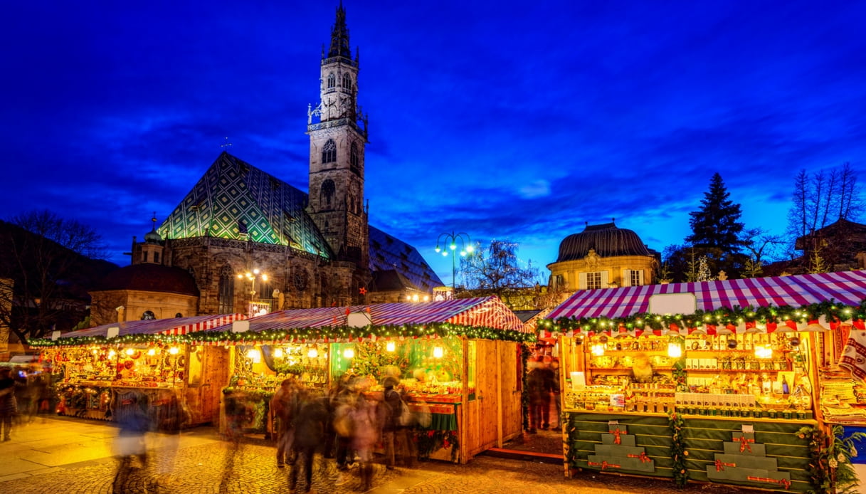 Bolzano Mercatini Natale.I Tradizionali Mercatini Di Natale Di Bolzano Siviaggia