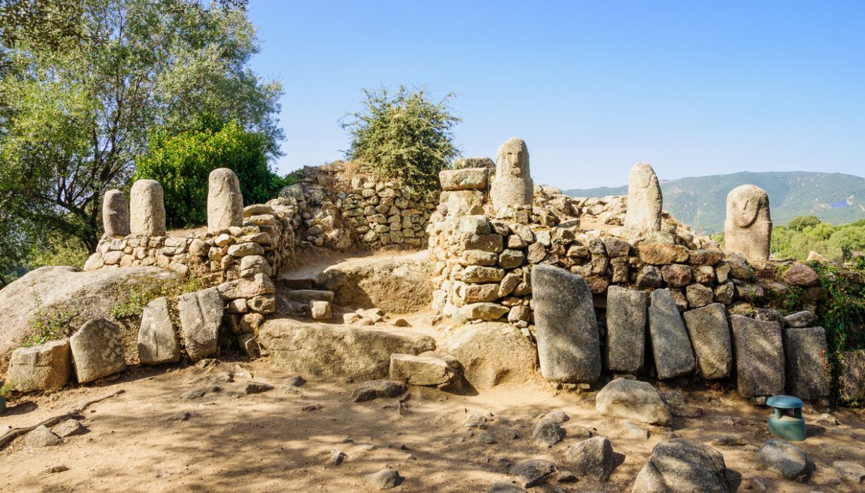 Il famoso sito di Filitosa nei pressi di Propriano con i suoi Menhir