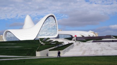 Cinque cose da vedere a Baku, moderna capitale sul Mar Caspio