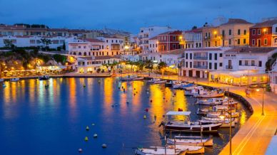 Minorca: un giorno a Mahón in uno dei più grandi porti naturali del Mediterraneo