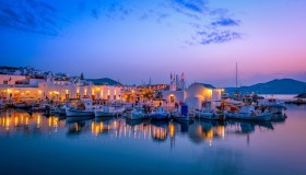 Cosa fare a Paros: vita notturna tra Parikia e Naoussa