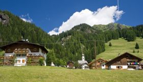 Cosa vedere a Penia di Canazei, oasi ai piedi delle Dolomiti