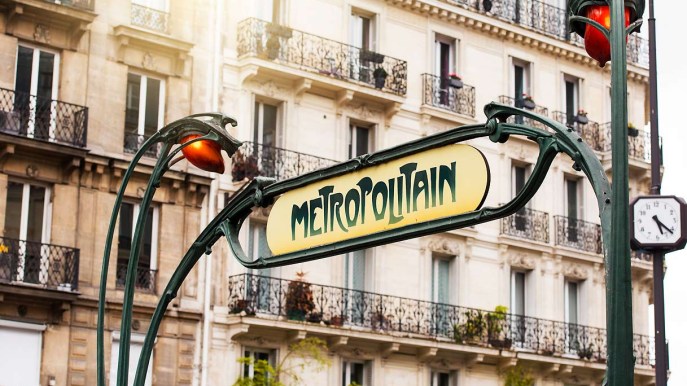 Parigi insolita: lungo la linea 14 “Ultra Violet” della metropolitana