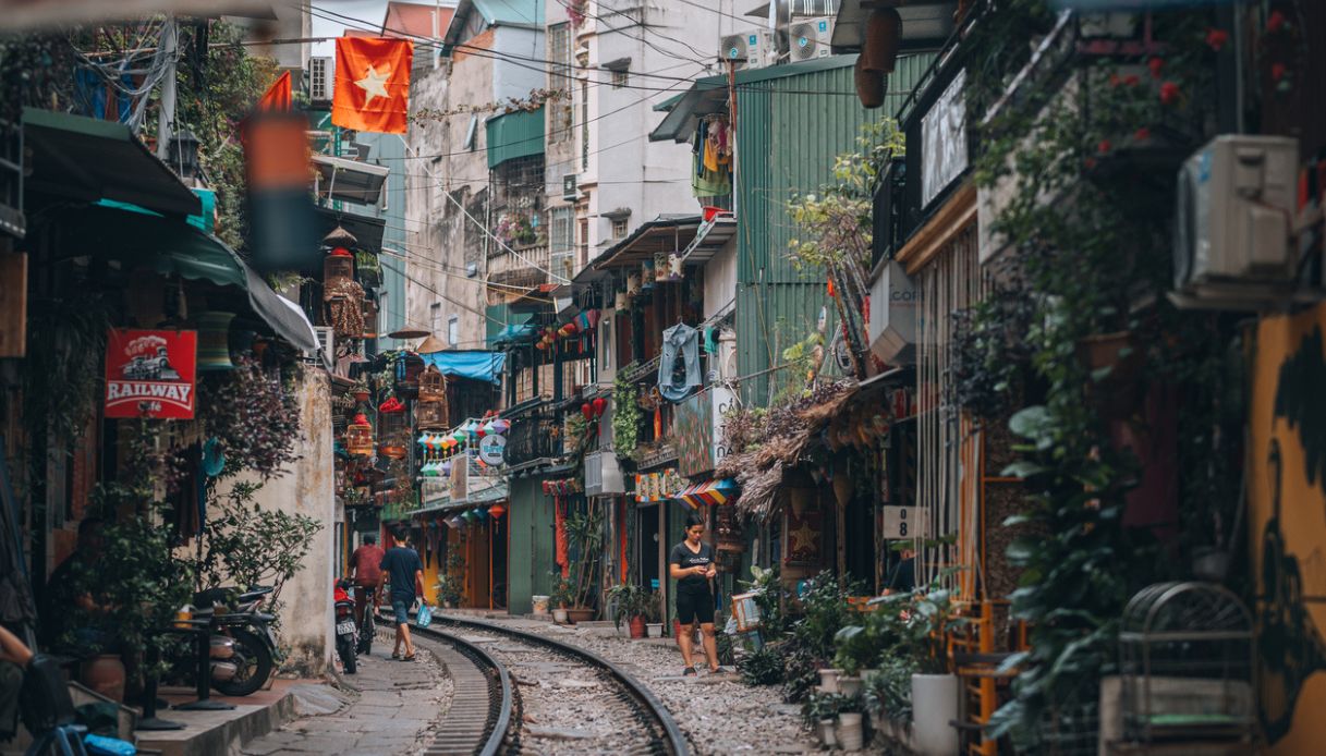 Hanoi Train Street