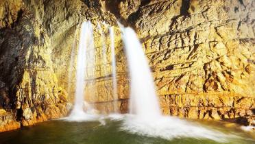 Acqua Gassata - La Grotta del Diavolo