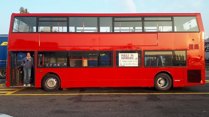 Il bus londinese diventa una libreria