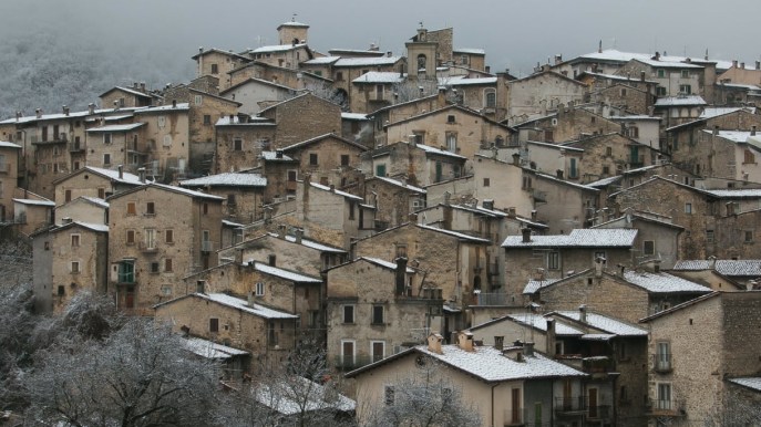 Meteo: il maltempo insiste al Sud, con neve in collina in Abruzzo e in Molise