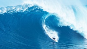 Nazaré in Portogallo è il paesino del surf con le onde più alte del mondo