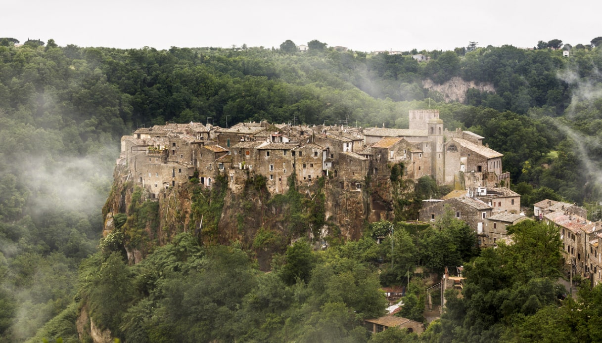 Calcata, borgo delle streghe nel Lazio