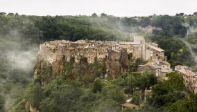 Calcata borgo streghe Lazio