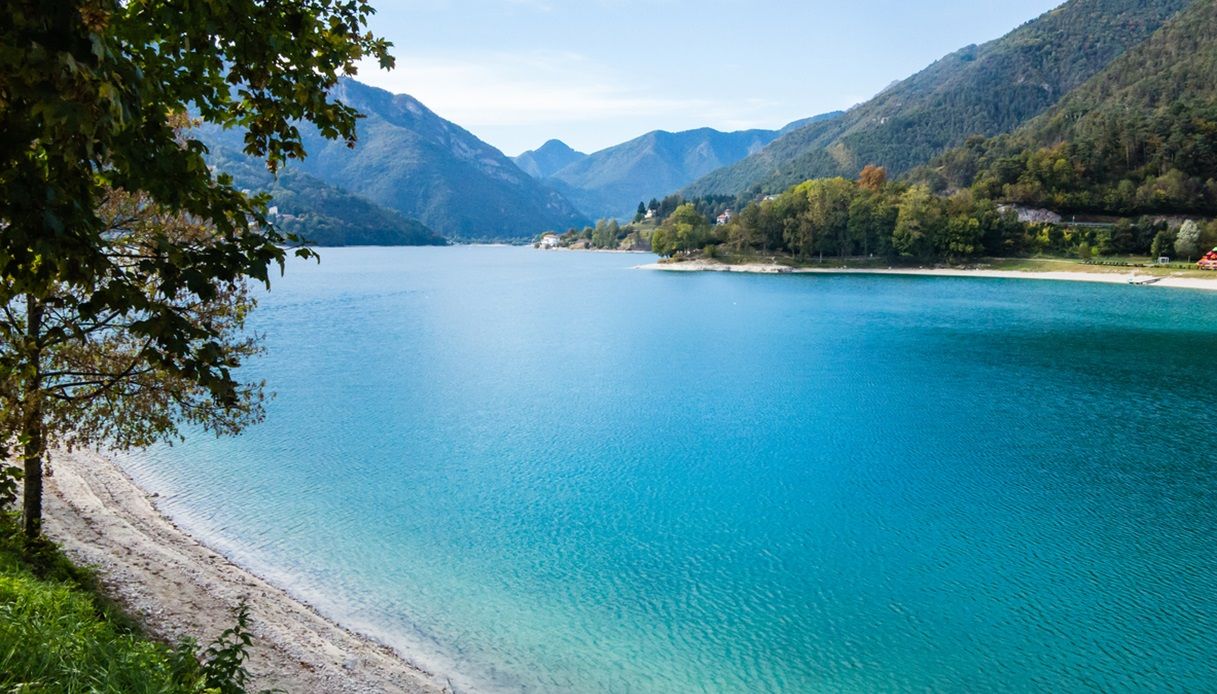 Lago di Ledro, perla da visitare vicino a Riva del Garda