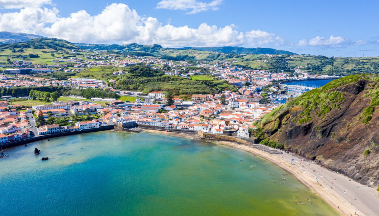 Praia di Porto Pim nell'isola di Faial