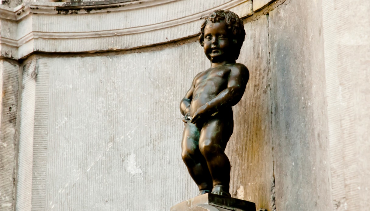 Bruxelles dove vedere il Manneken Pis, la statua del bambino che fa pipì