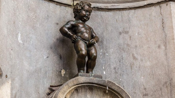 Bruxelles: dove vedere il Manneken Pis, la statua del bambino che fa pipì
