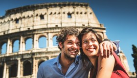 I turisti stranieri amano l’Italia: boom di presenze nel 2017 a Roma e Venezia