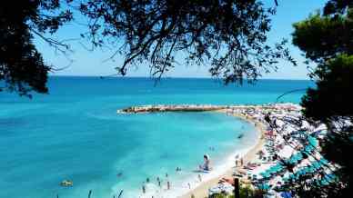 Le spiagge delle Marche più belle tra Numana e Sirolo