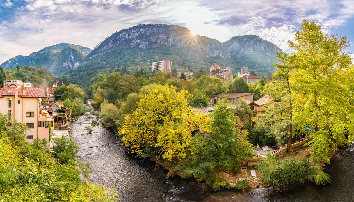 Valle del Cerna, Romania